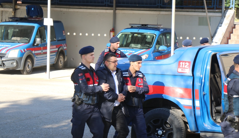 10-kisinin-oldugu-kazada-soforler-adliyeye-sevk-edildiuvlsnzzwn1