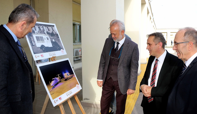 100. Yılda sağlık hizmetleri fotoğraf sergisi açıldı