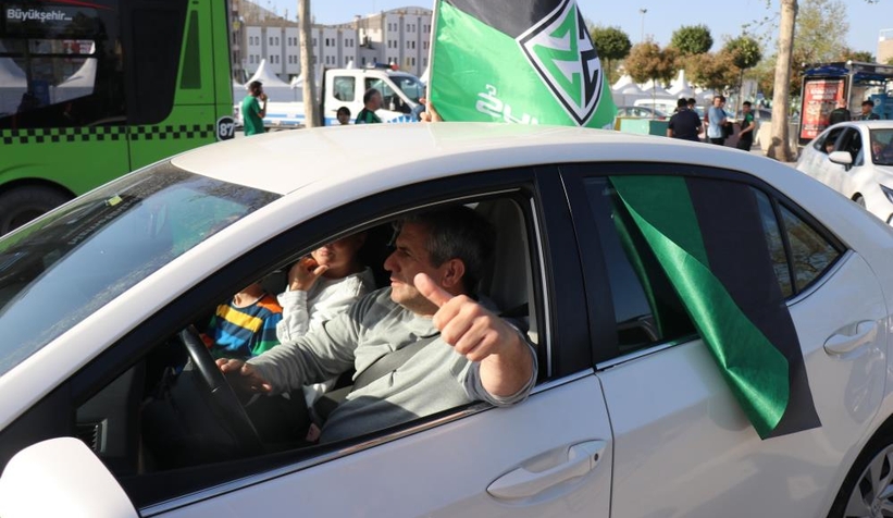 11 yıllık özlem sona erdi, taraftar sokağa döküldü