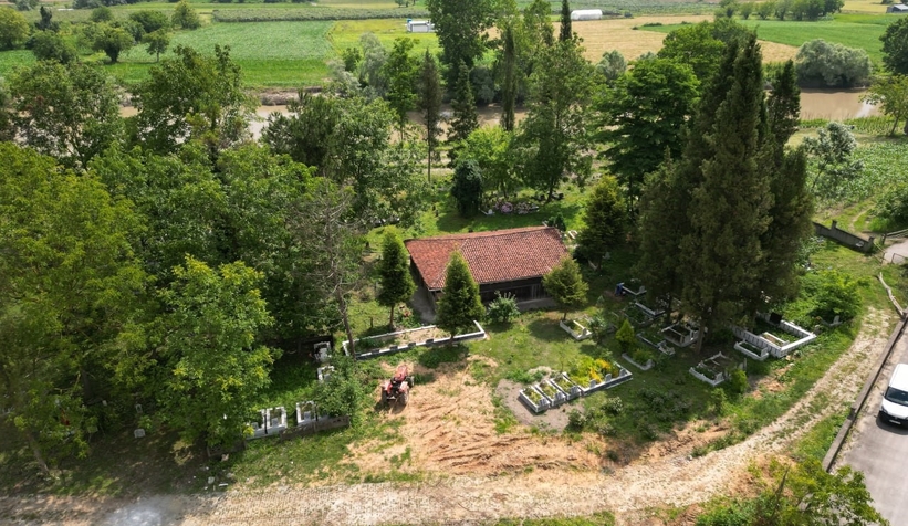 1400'lü yıllarda inşa edilen Kelpaşa Camisi koruma bekliyor