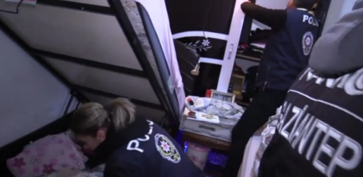 15 ilde Sibergöz operasyonu! Ali Yerlikaya açıkladı! 37 kişi yakalandı