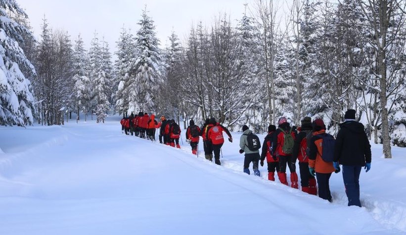 1,5 metre karda doktoru arıyorlar