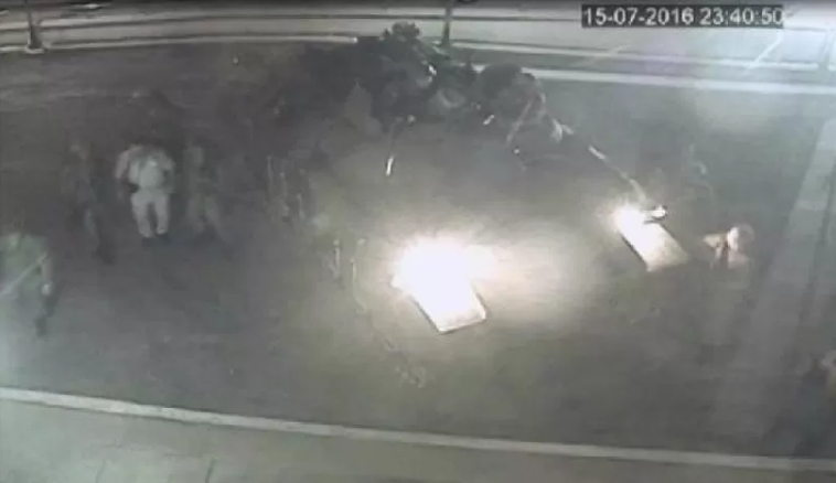 15 Temmuz hain darbe girişiminde saat saat Sakarya'da yaşananlar