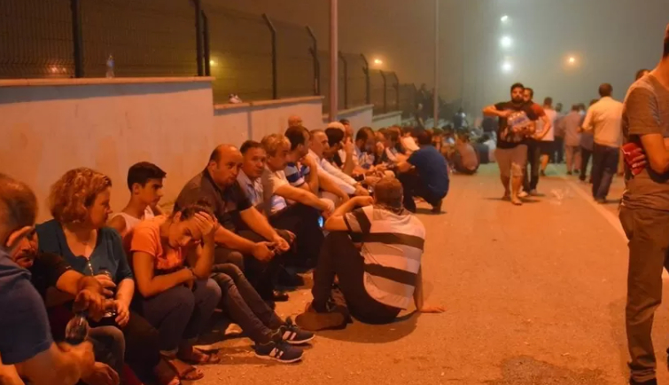 15 Temmuz hain darbe girişiminde saat saat Sakarya'da yaşananlar