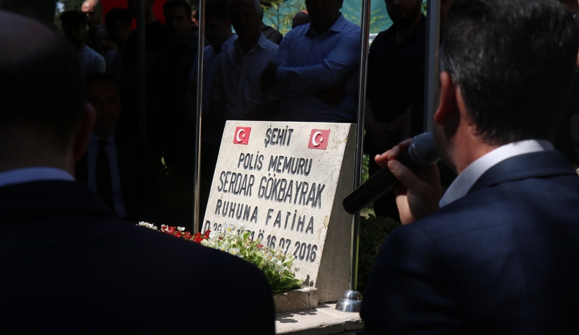 15-temmuz-sehidi-ozel-harekat-polisi-sakarya-da-mezari-basinda-anildimeftuthwmh