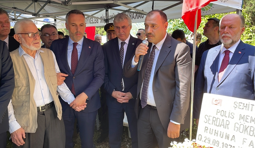 15-temmuz-sehidi-ozel-harekat-polisi-sakarya-da-mezari-basinda-anildimeftuthwmh