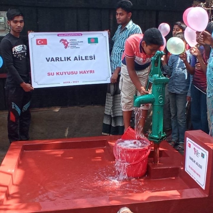 15 TEMMUZ ŞEHİTLERİ ADINA Afrikada Su Kuyusu açılıyor