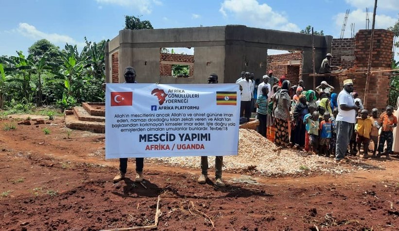 15 TEMMUZ ŞEHİTLERİ ADINA Afrikada Su Kuyusu açılıyor