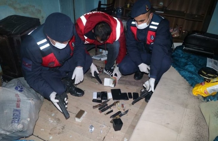 150 jandarma katıldı; Şehirde dev operasyon