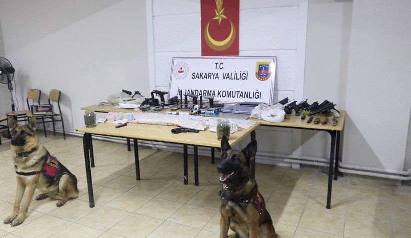 150 jandarma katıldı; Şehirde dev operasyon