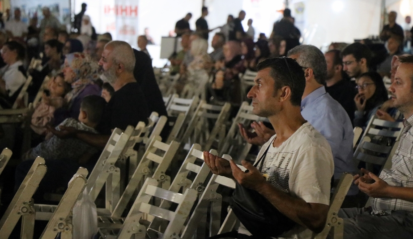 17 Ağustos 1999 Depremi'nde hayatını kaybedenler dualarla anıldı