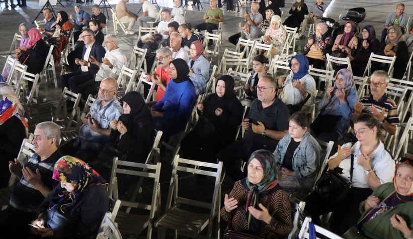 17 Ağustos 1999 Depremi'nde hayatını kaybedenler dualarla anıldı