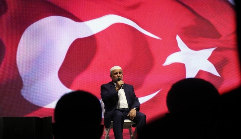 17 Ağustos depreminin 22. yılında hayatını kaybedenler anıldı