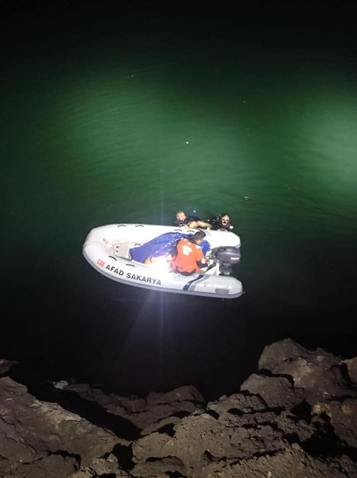 17 yaşındaki genç gölette boğuldu