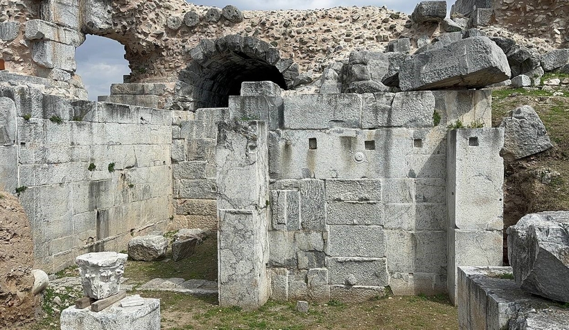 1800-yillik-iznik-roma-tiyatrosu-turizme-kazandirilditgg2tvn2cf