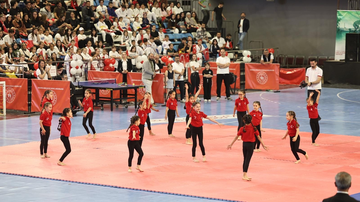 19 Mayıs Gençlik ve Spor Bayramı Sakarya'da coşkuyla kutlandı