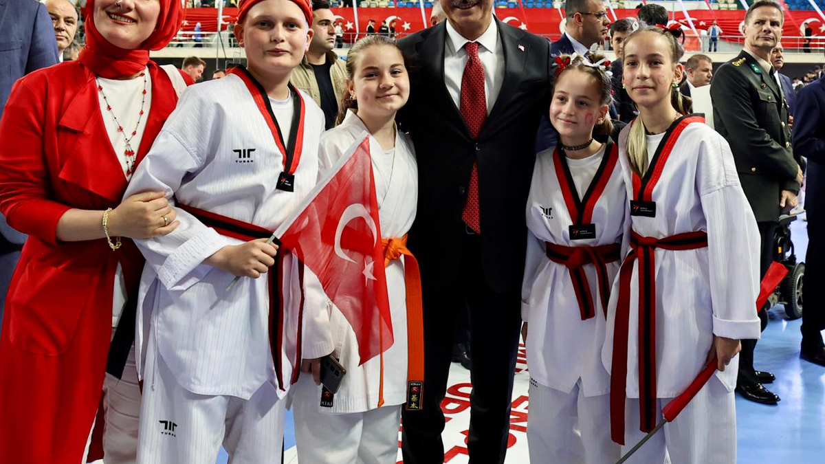 19 Mayıs Gençlik ve Spor Bayramı Sakarya'da coşkuyla kutlandı