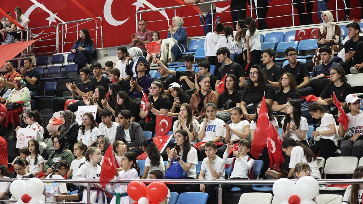 19 Mayıs Gençlik ve Spor Bayramı Sakarya'da coşkuyla kutlandı
