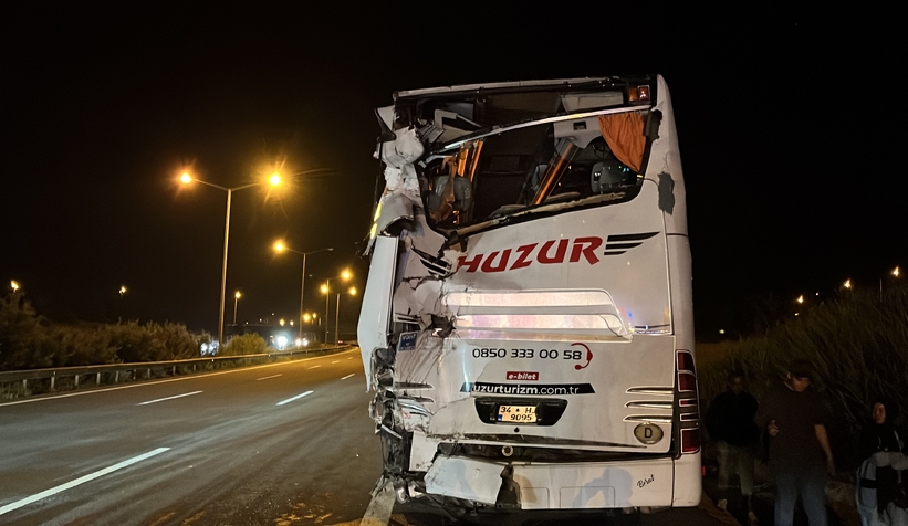 2 yolcu otobüsü çarpıştı: 15 yaralı