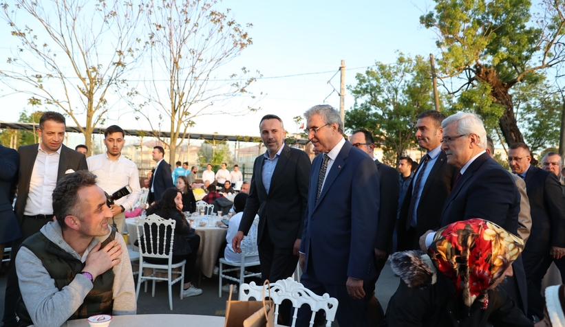 20 bin kişi Büyükşehirin iftarında oruç açtı