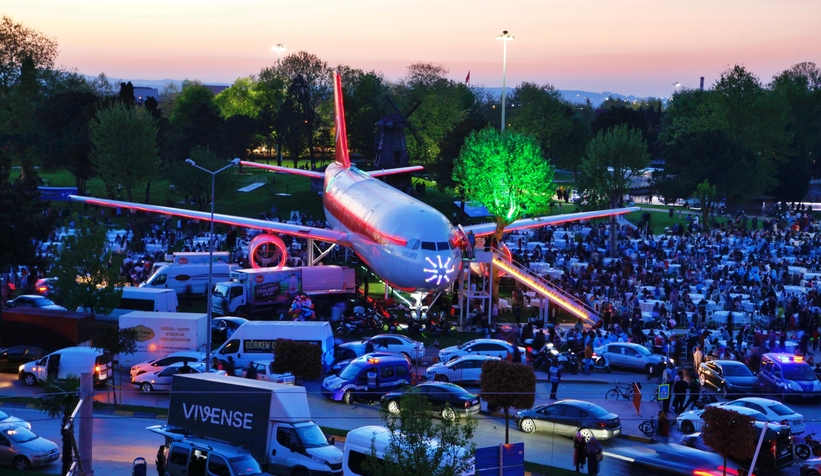 20 bin kişi Büyükşehirin iftarında oruç açtı