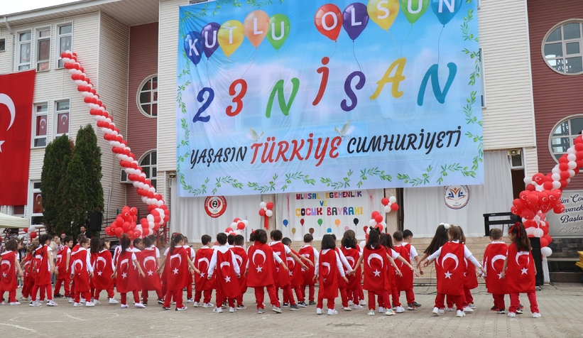 23-nisan-cocuk-bayrami-sakarya-da-coskuyla-kutlandingrkunzgtn