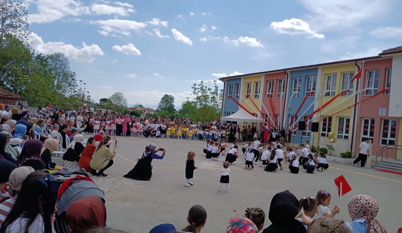 23-nisan-sakarya-da-coskuyla-kutlanditelkdujyd0
