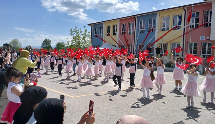 23-nisan-sakarya-da-coskuyla-kutlanditelkdujyd0