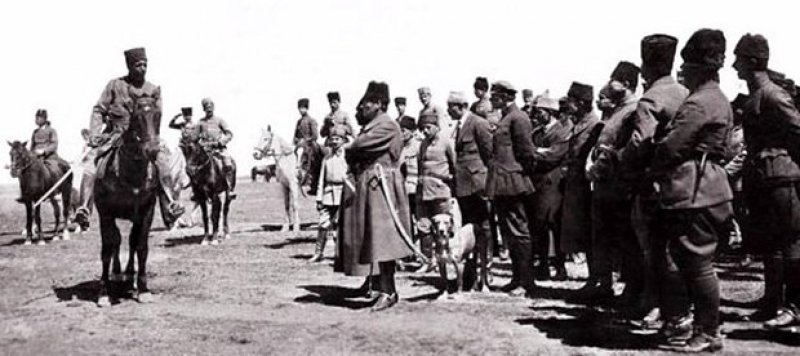 30 Ağustos'un unutulmaz fotoğrafları