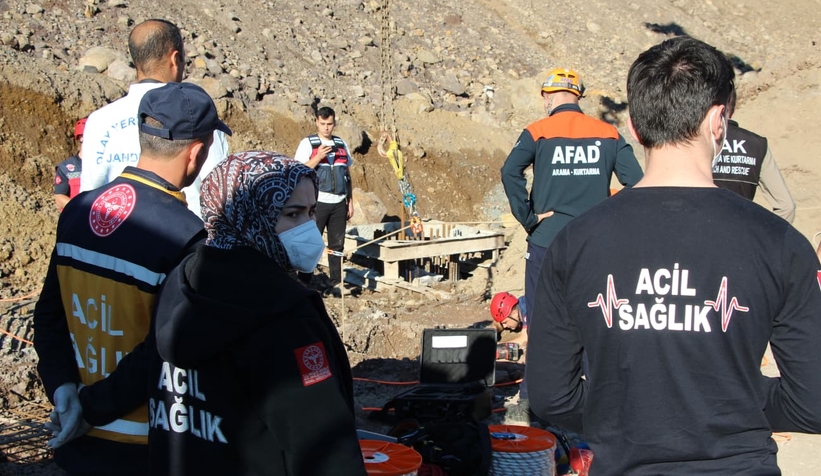 30-metrelik-kuyuya-dusen-isciden-aci-haber-cansiz-bedeni-cikarildiylj6mme1sg