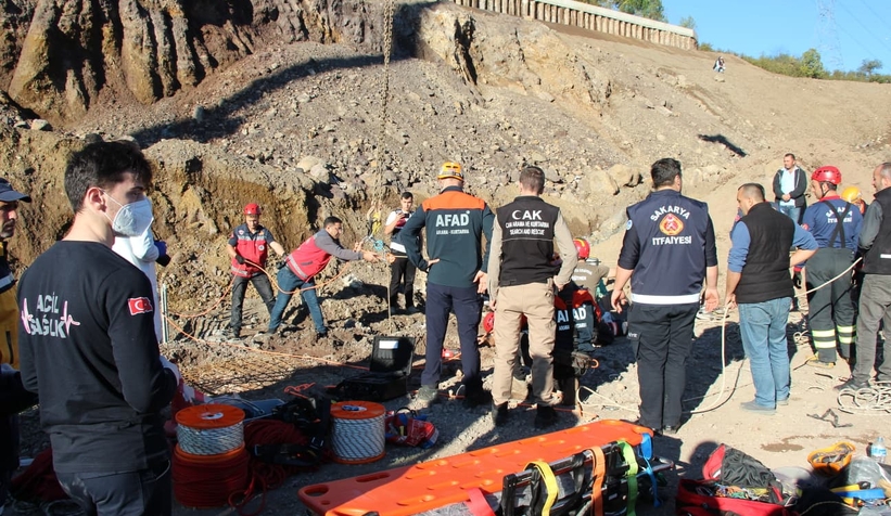 30-metrelik-kuyuya-dusen-isciden-aci-haber-cansiz-bedeni-cikarildiylj6mme1sg