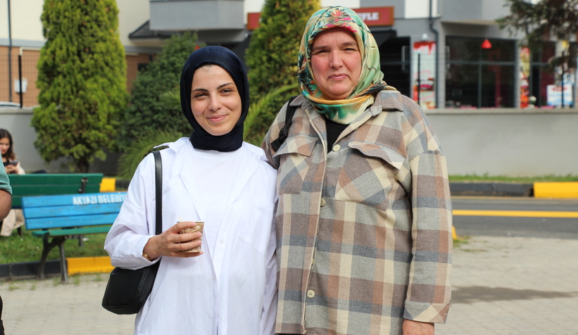 30 yıllık evli Yığın Çifti üniversite hayalini gerçekleştirdi