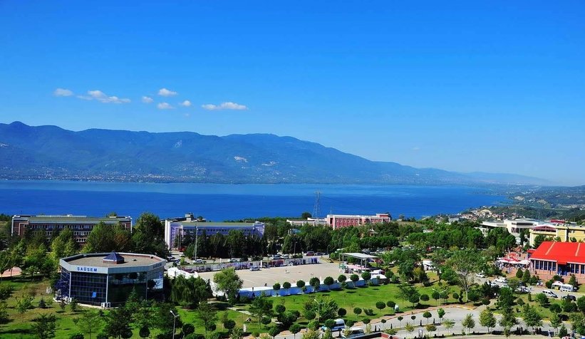 34 programla birinci sırada