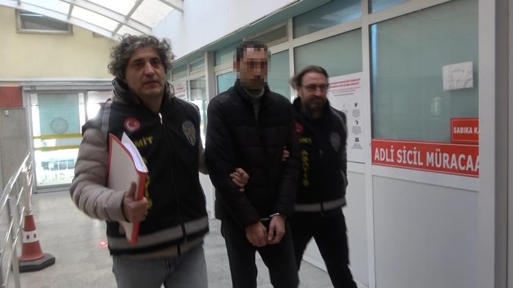 35 aracın camını kırmıştı: Abisine kızmış!