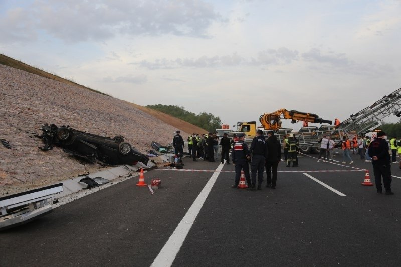 4 kişinin öldüğü otomobilin şoförü izinliymiş