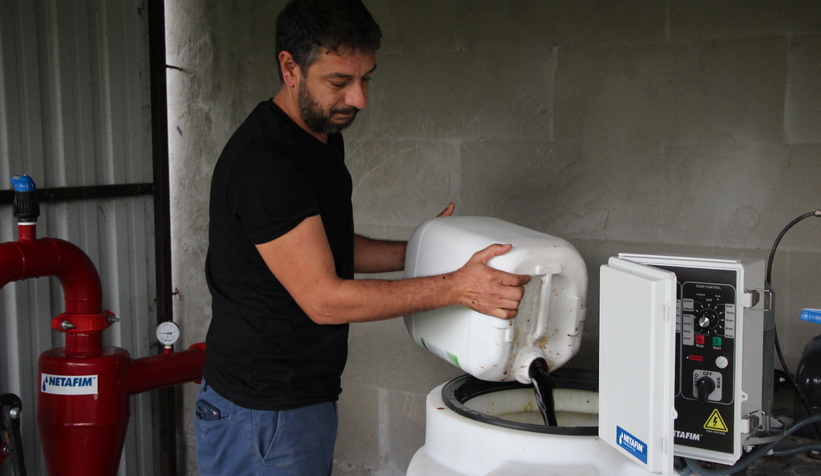 40 dönümü 1 saatte sulayıp gübreliyor