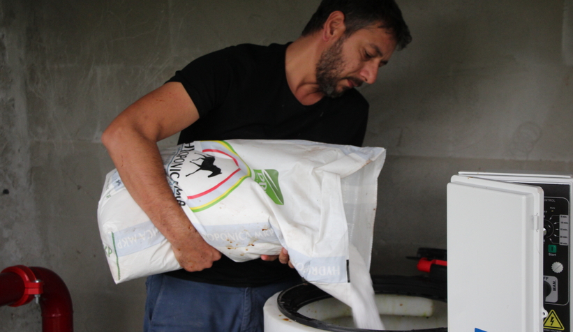 40 dönümü 1 saatte sulayıp gübreliyor