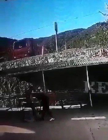 5 aylık husumet durakta silahlı pusuya dönüştü