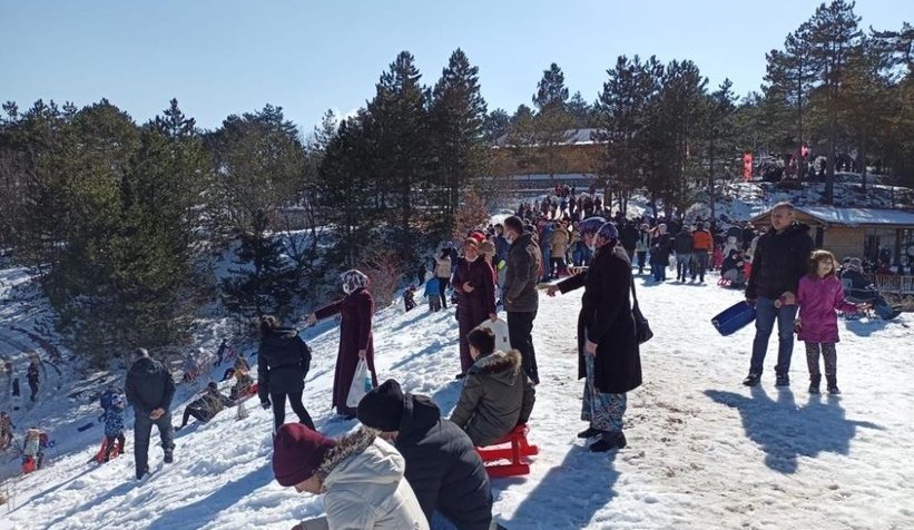 5 bin kişi Kızak Şenliğinde bir araya geldi