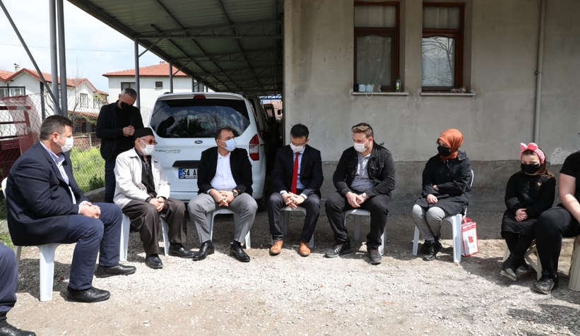 5-ferdini-koronadan-kaybeden-aileye-ziyaret-ettia3jicxl6q0