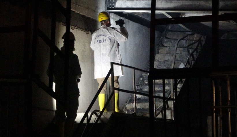 5 iş yerinin küle döndüğü yangında 1 kişi öldü