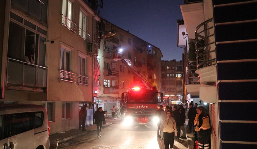 5 katlı binada korkutan yangın