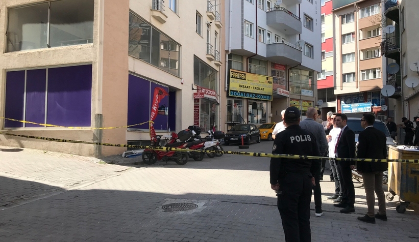 5-kattan-dusen-genc-hayatini-kaybettinmjjt09ony