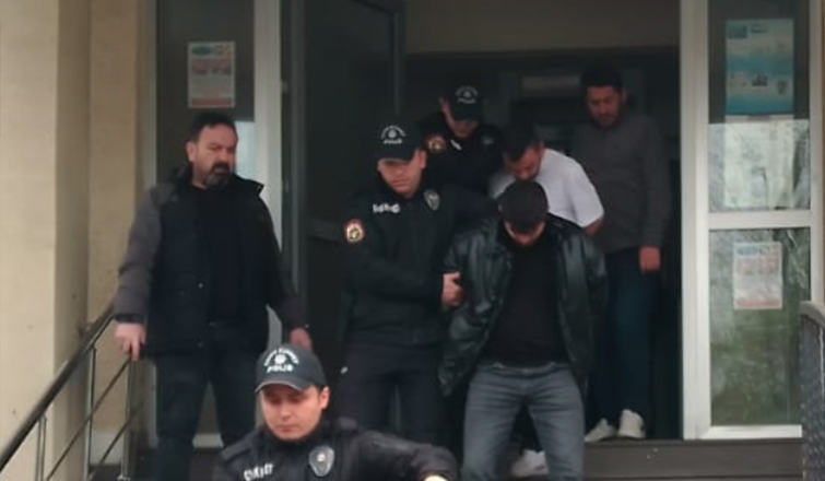 5-kisi-hayatini-kaybetmisti-kanli-catismada-8-tutuklamaamfgmkfzww