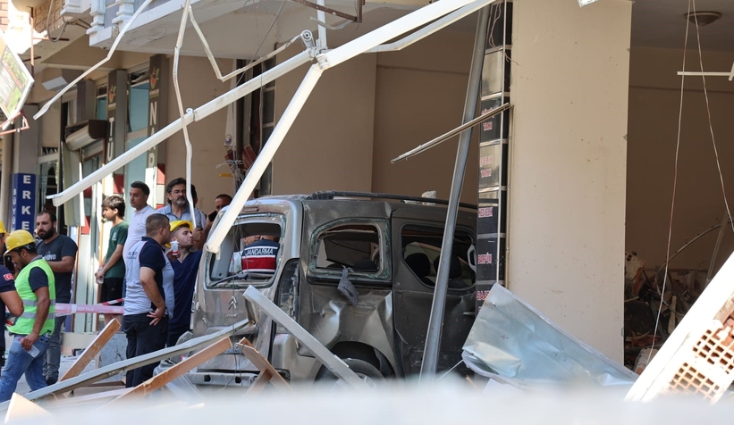 5 kişinin öldüğü 57 kişinin yaralandığı patlamadan fotoğraflar