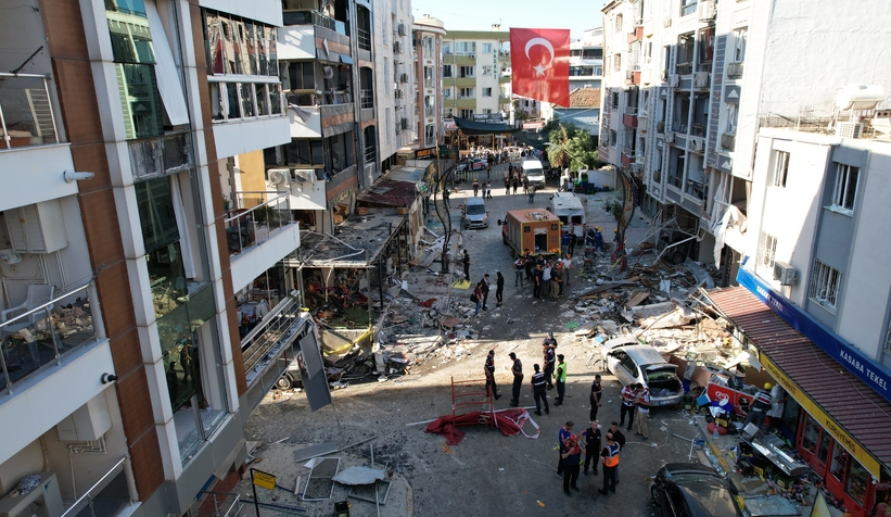 5 kişinin öldüğü 57 kişinin yaralandığı patlamadan fotoğraflar