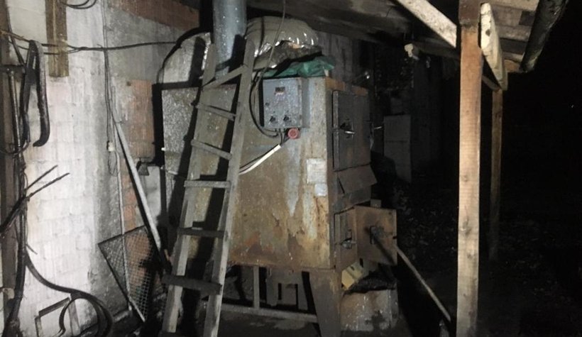 50 binlik kümes alev alev yandı