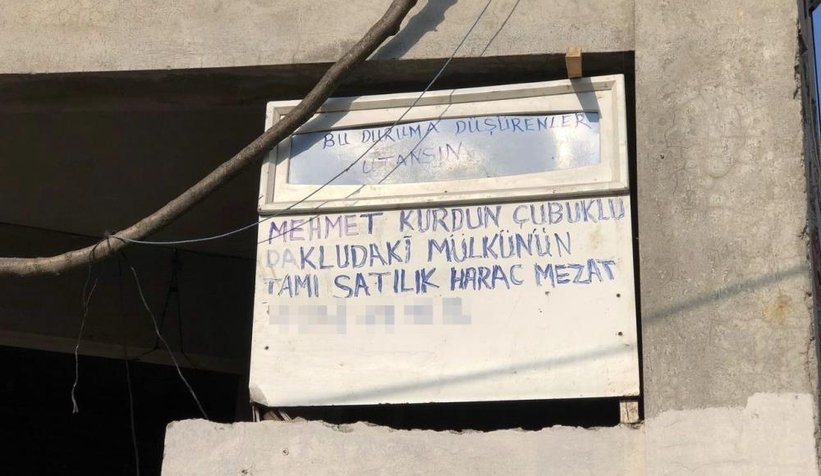 50 senedir yaşadığı evi satılığa çıkardı