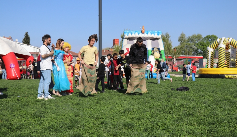 500-cocuk-bayrami-onceden-yasadiyxrttc9kl0