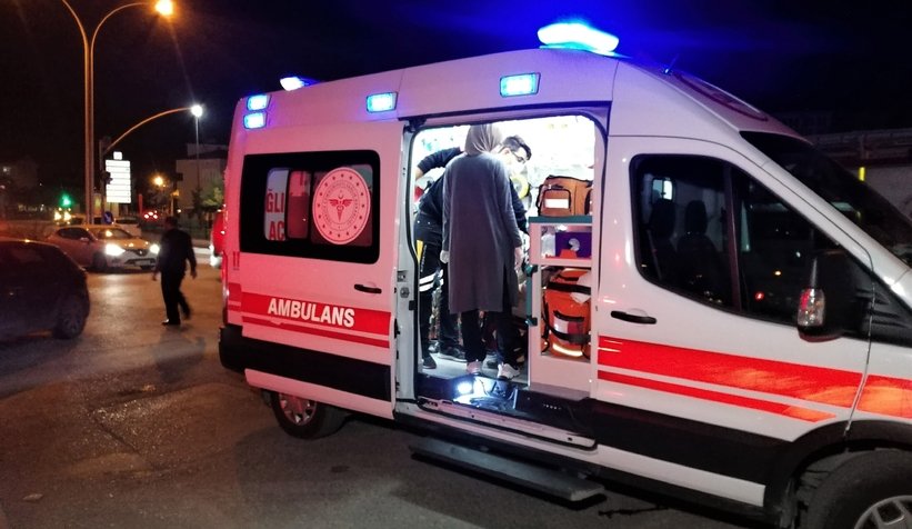 54 plakalı minibüs kaza yaptı: 6 yaralı